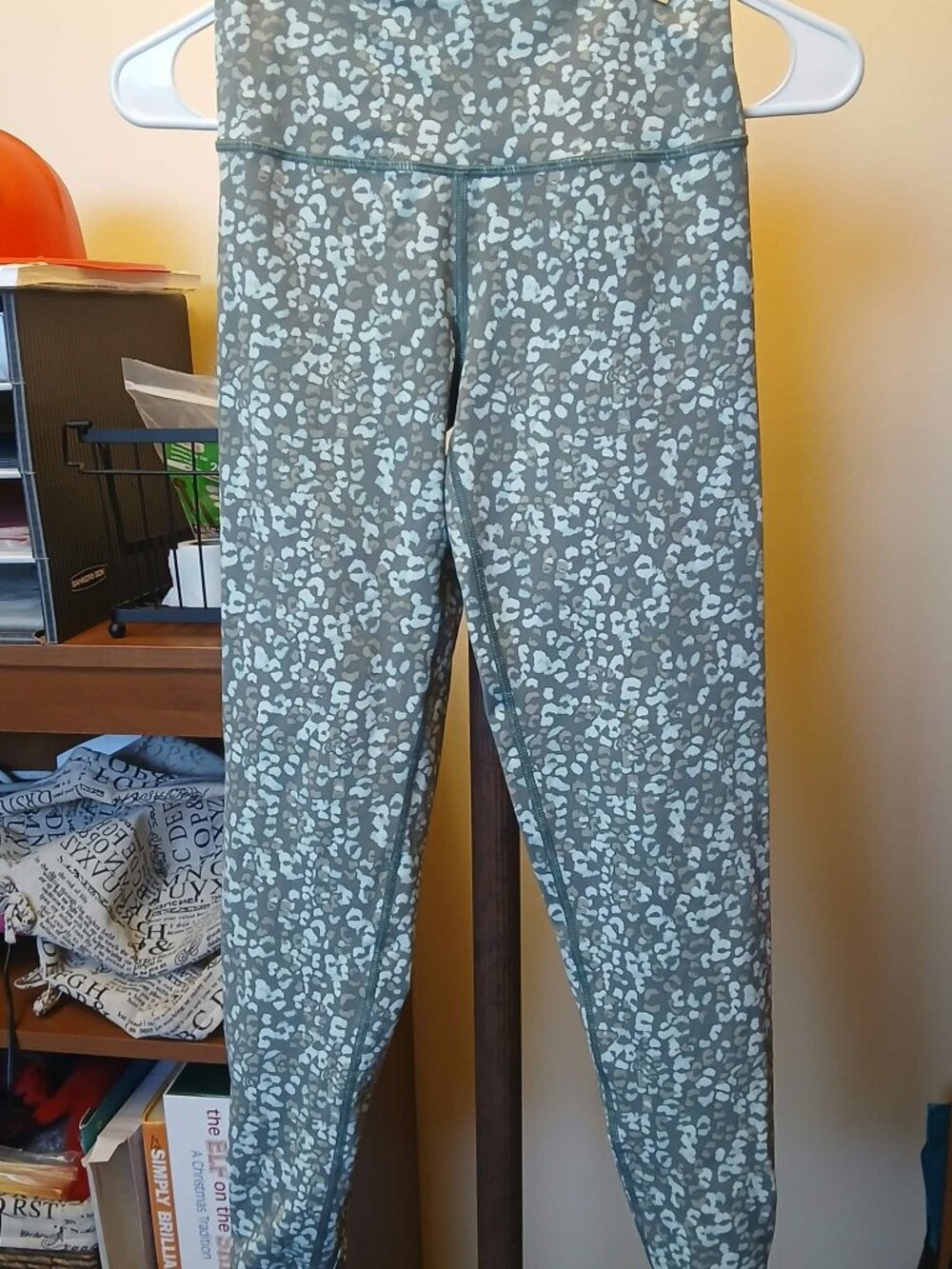 Aerie Chill. Play. Move leggings size small